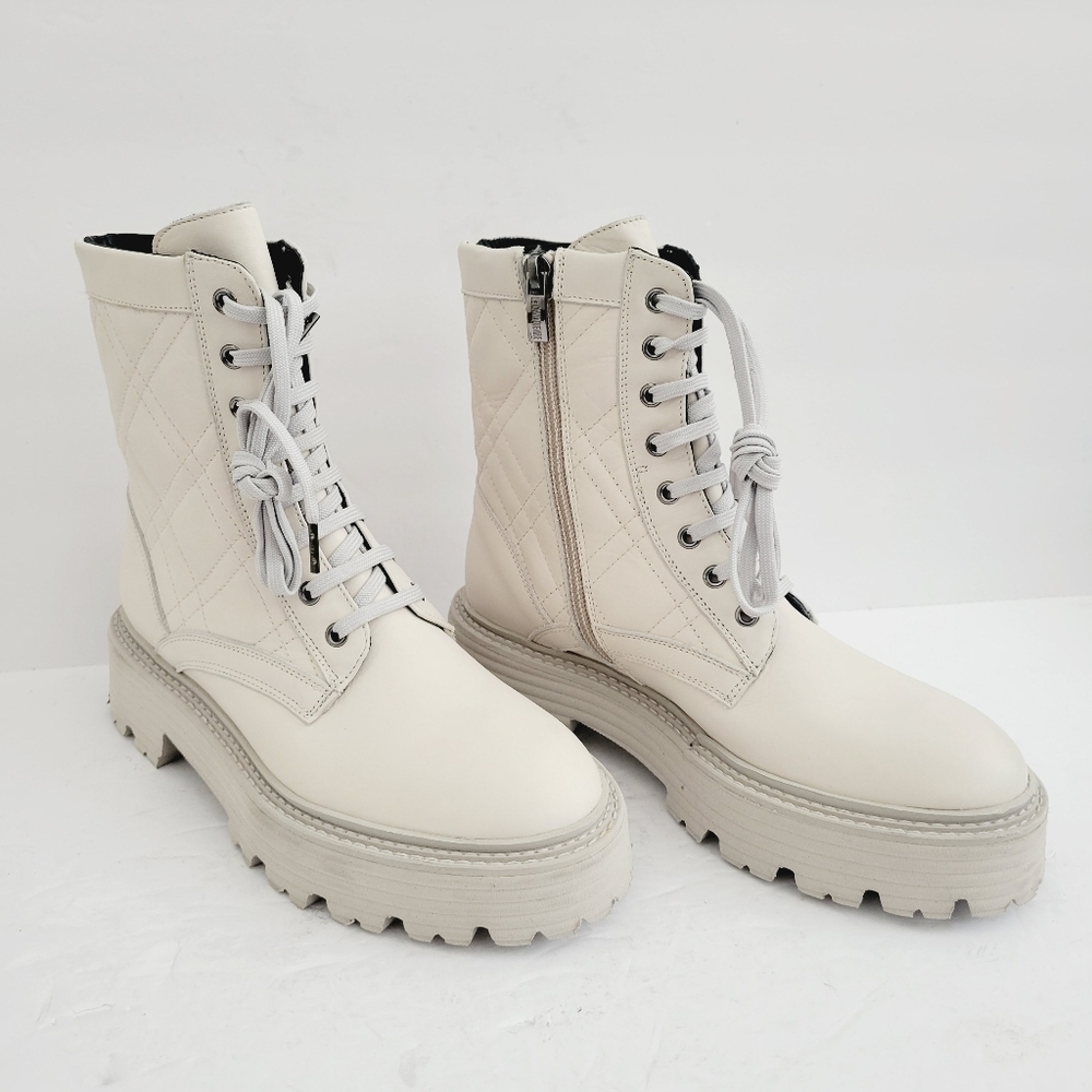 New La Canadienne Yasmine Leather Bootie Natural White, Size 6